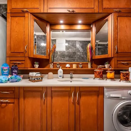 公寓 Spacious In A Central And Lively Neighborhood